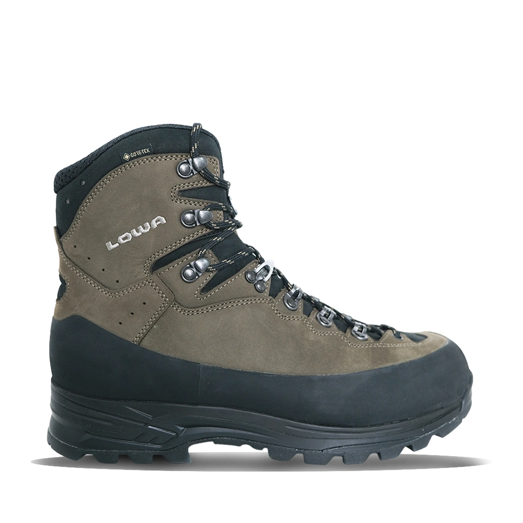 Highcountry Evo GTX: Der Gipfel ruft! Dein perfekter Bergfreund mit Gore-Tex.